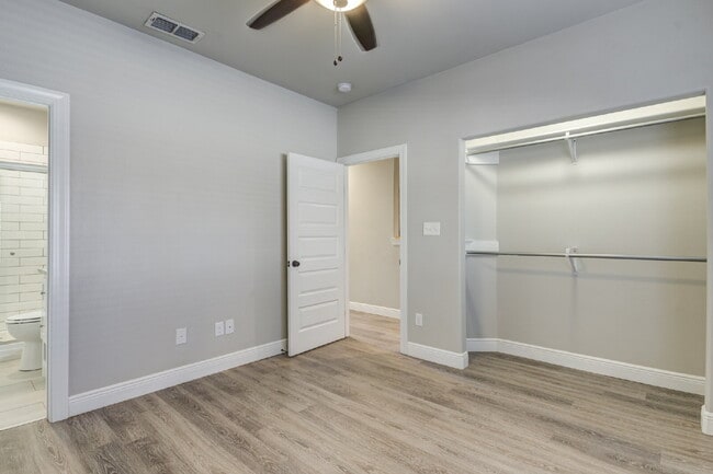 Building Photo - Stunning 3 Story Town-Home near Texas Tech...