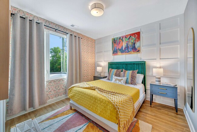 Building Photo - 2716 Delaware Ave