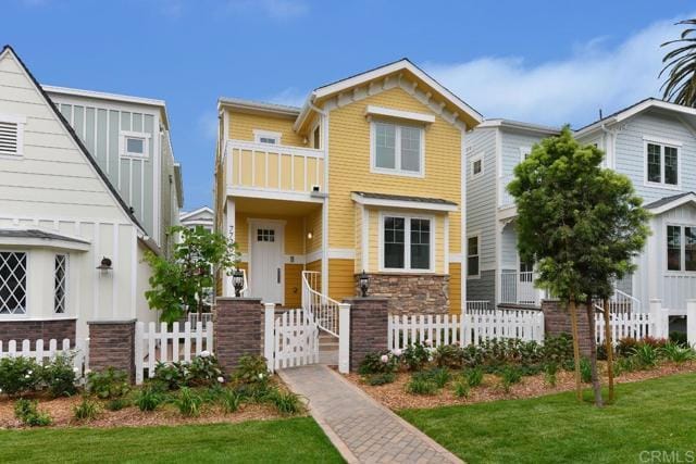 Primary Photo - 7720 Ivanhoe Ave