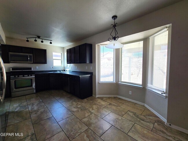 Building Photo - Northeast El Paso 2 story REFRIG A/C Home ...