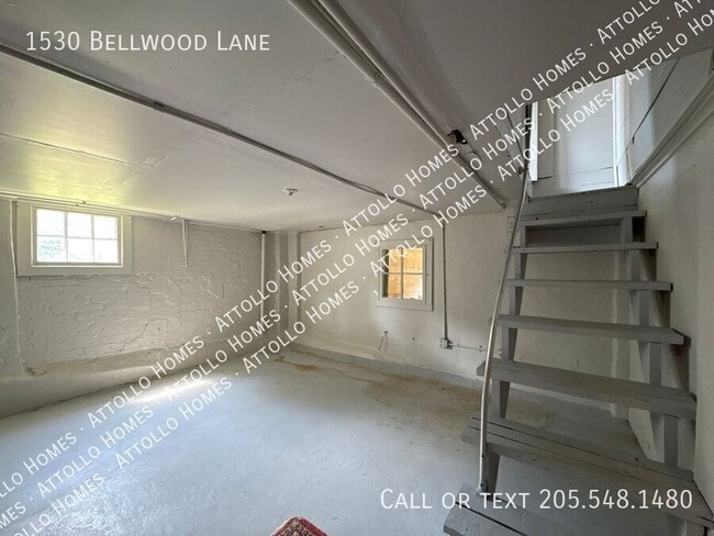 Building Photo - 1530 Bellwood Ln