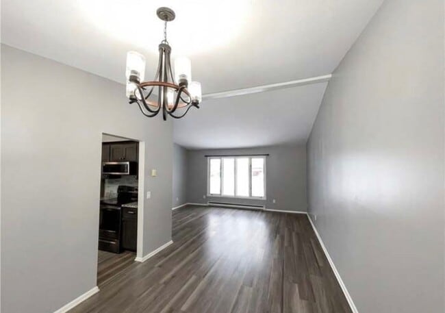 Building Photo - 32847 Redwood Blvd