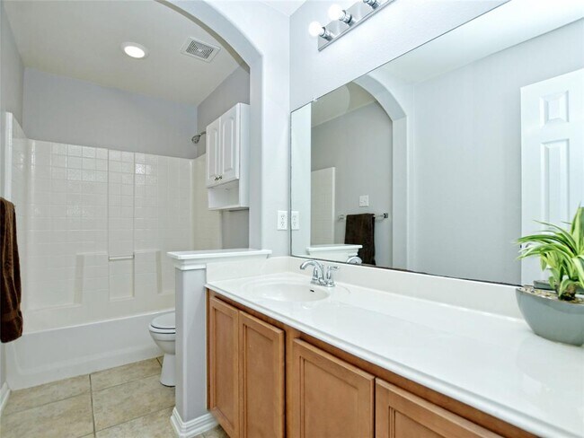 Building Photo - 4228 Rolling Water Dr
