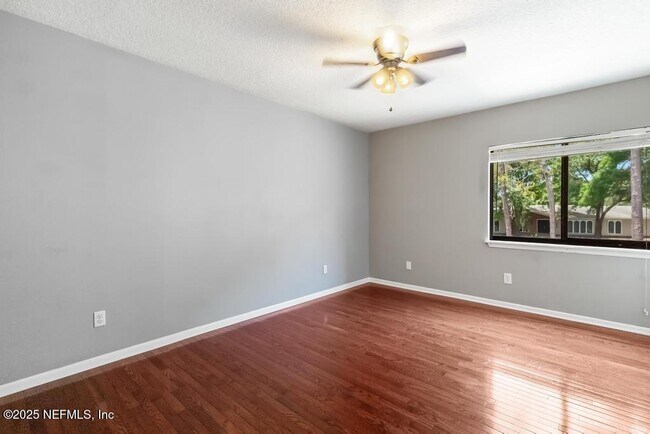 Building Photo - 5400 La Moya Ave