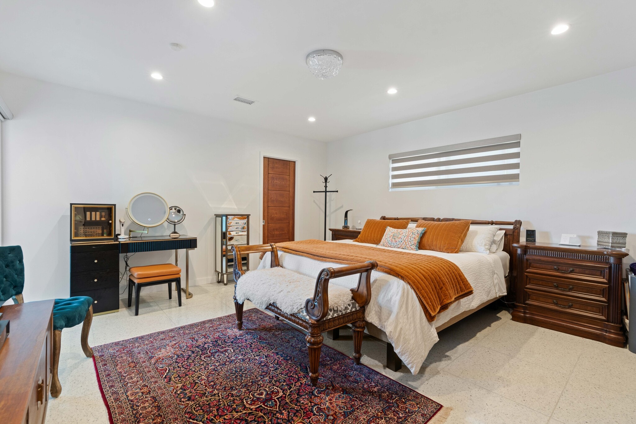 Building Photo - 10405 Ditson St