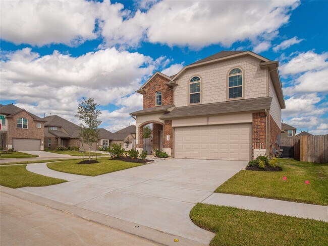 Building Photo - 3542 Vivaldi Dr