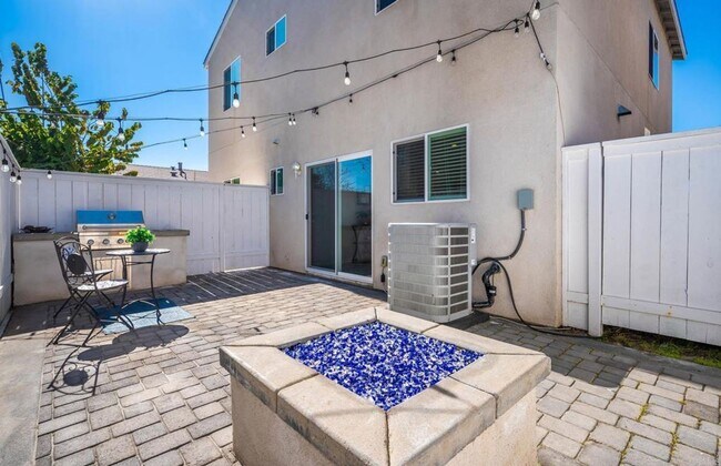 Building Photo - ***Gorgeous 5 bedroom, 3 bath Home in Imperial Beach