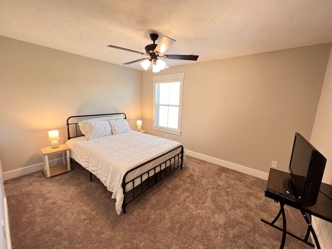 Building Photo - Spacious 4BR/3.5BATH in Wrights Farm (Grov...