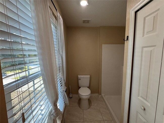 Building Photo - 712 Waxwing Ct