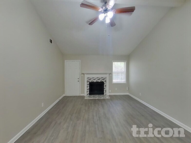 Building Photo - 850 Rambling Rose Ct NW