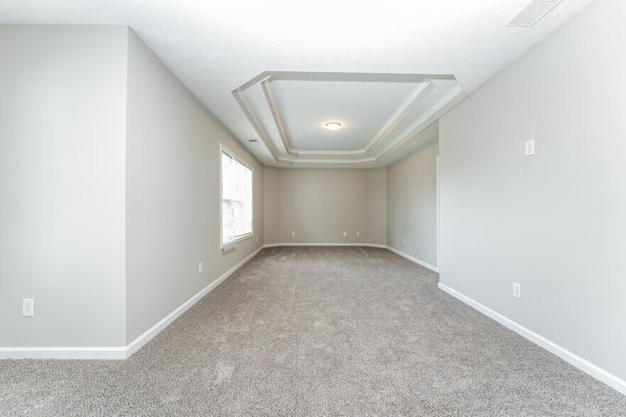 Building Photo - 2307 Santa Anna Ct SE