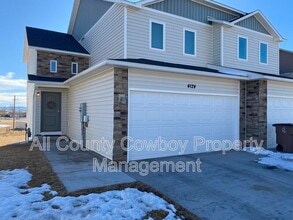 Building Photo - 4124 Plateau Ct