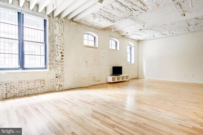 Building Photo - 437 New York Ave NW