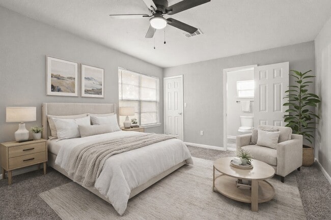 Building Photo - 17078 Oak Grove Ln