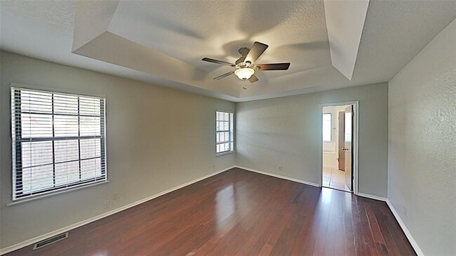 Building Photo - 1616 Shadybrook Ln