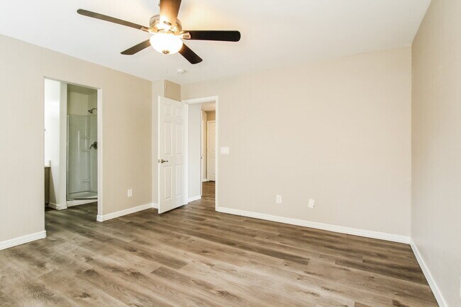 Building Photo - 22236 W Desert Bloom St