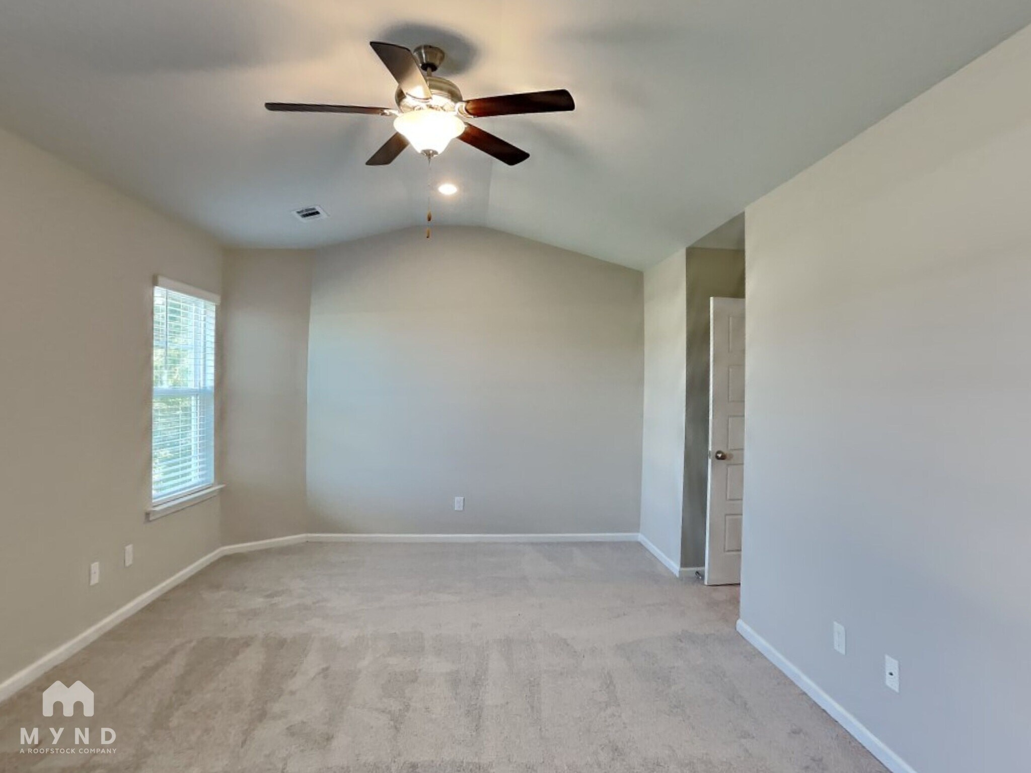 Building Photo - 12 Cardinal Ct