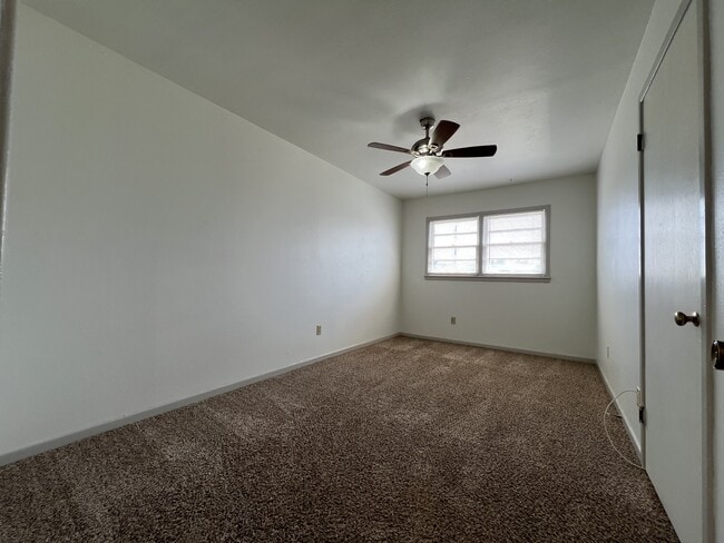 Building Photo - 3106 Aberdeen Ave