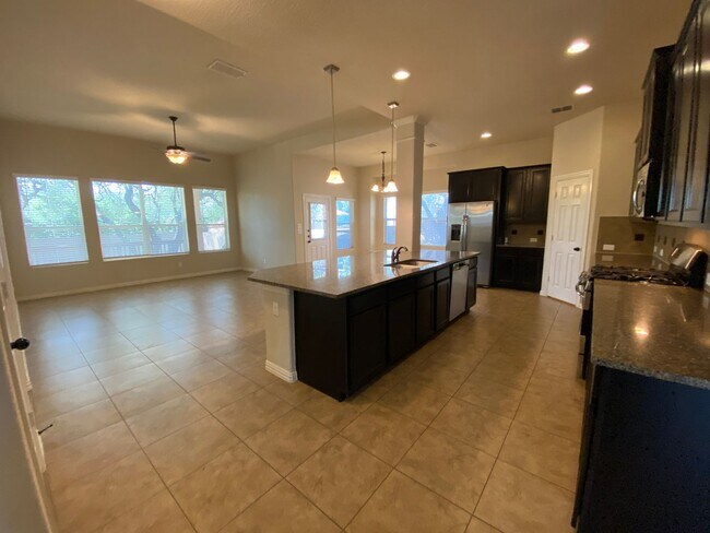 Building Photo - July Move-In Special