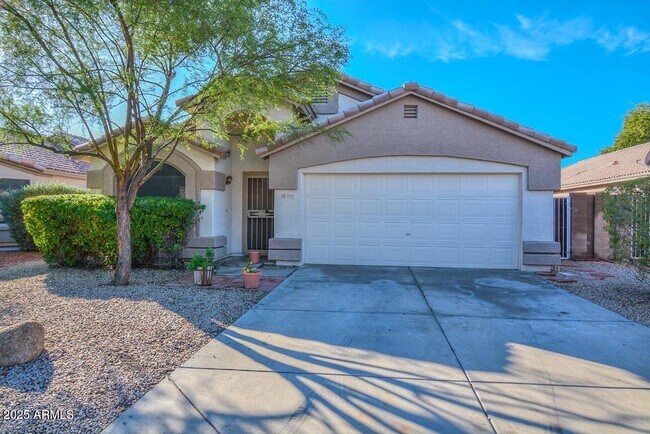 Building Photo - 9413 W Cinnabar Ave
