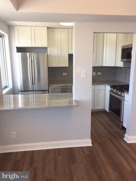 Building Photo - 8315 N Brook Ln