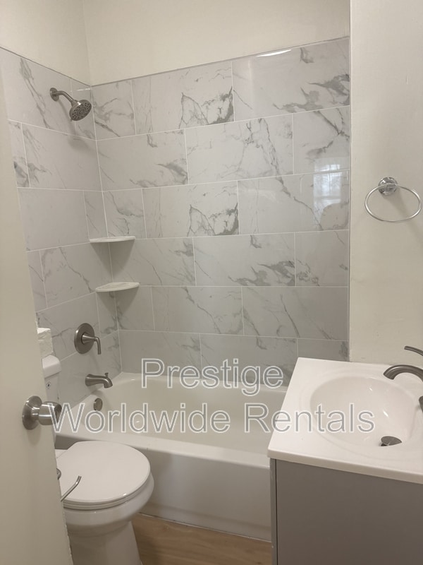 Building Photo - 2713 Dawson St