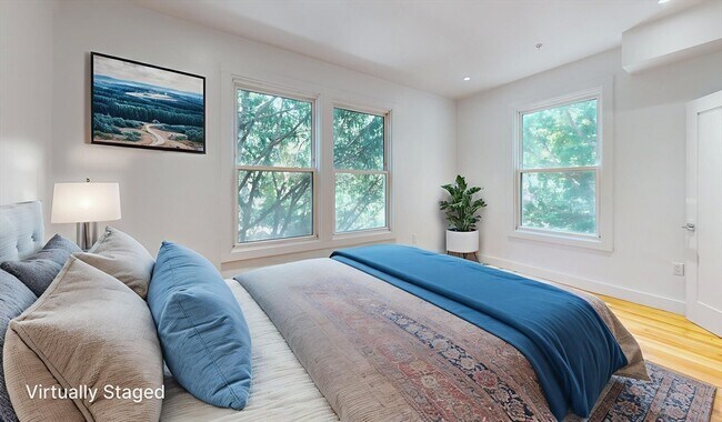 Building Photo - 21 Regent Cir