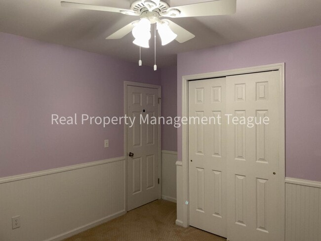 Building Photo - Beautiful Single Family Home