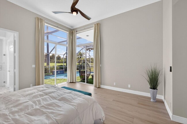 Building Photo - 6778 Oakmont Way
