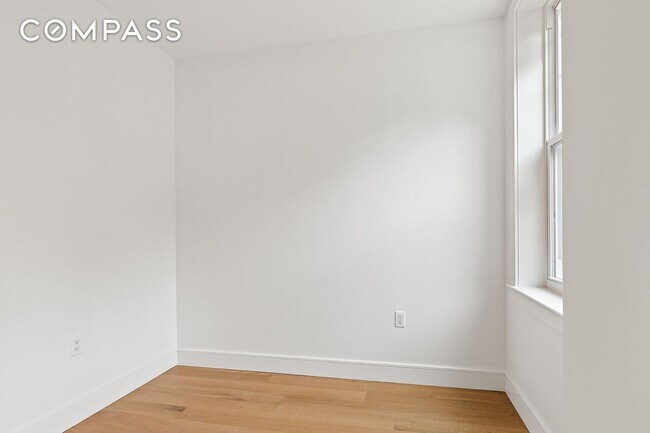 Building Photo - 69 Hudson Ave