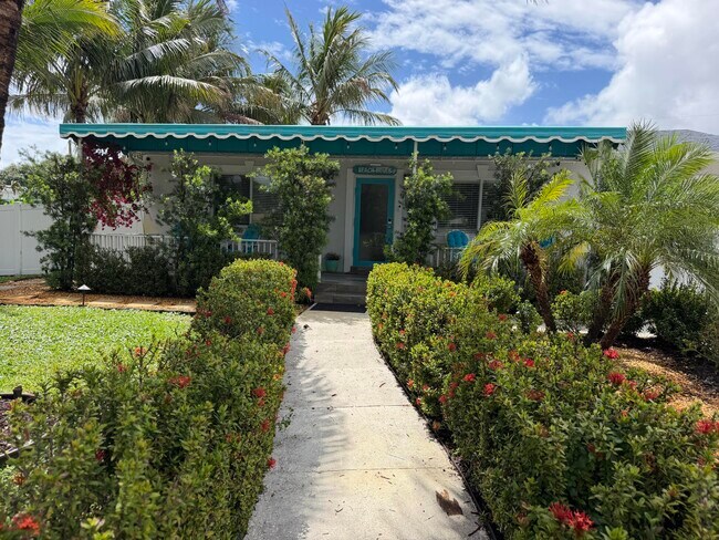 Building Photo - 468 W Ocean Ave