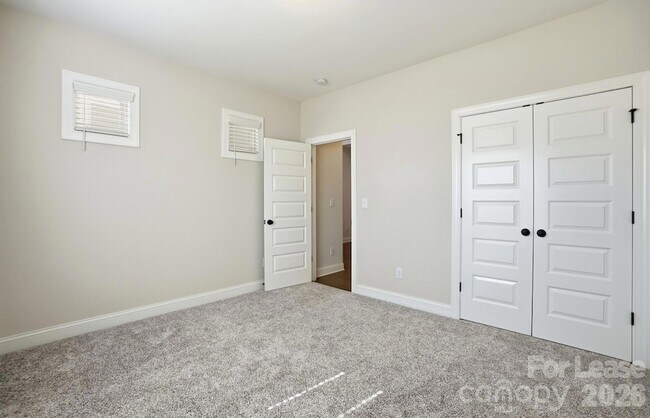 Building Photo - 6532 Wildbrook Dr