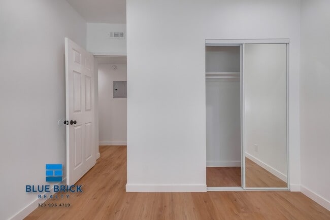 Building Photo - 5320 Corteen-18