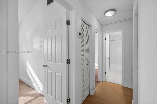 Building Photo - $2,700MONTHLY;339 SW 15TH ST #1-2 DANIA BEACH, FL 33004