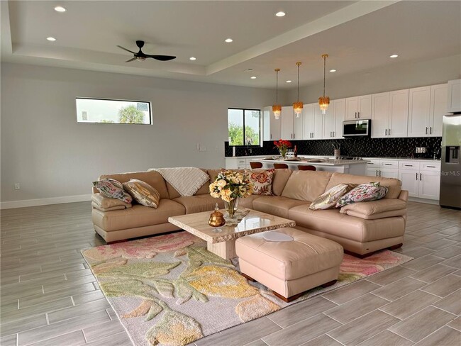 Building Photo - 178 Lime Tree Park