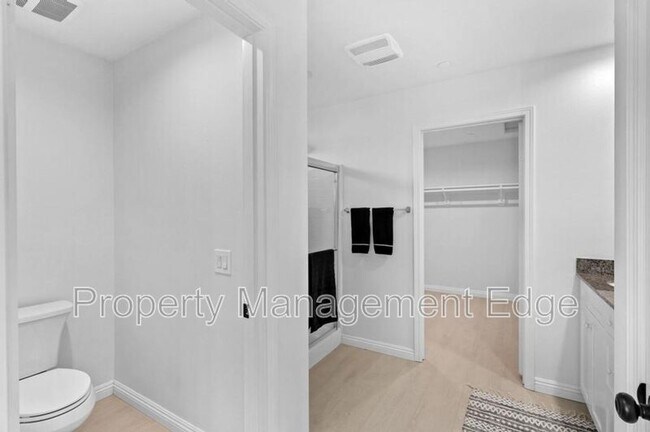 Building Photo - 29305 Catalpa