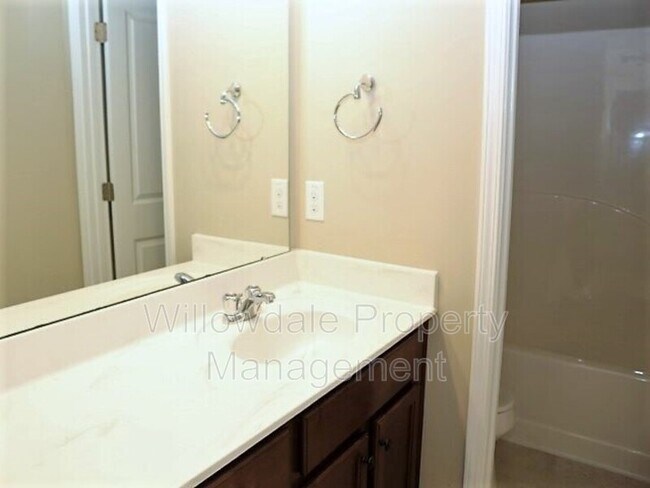 Building Photo - 2432 Lambton Wood Dr