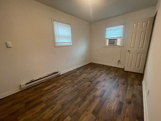 Building Photo - 2708 Cave Ave NW