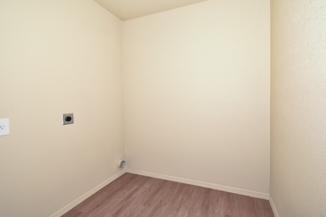 Building Photo - 3886 S Brianna Dr