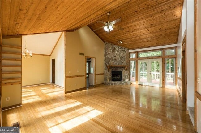 Building Photo - 4535 Kings Crossing Dr NE