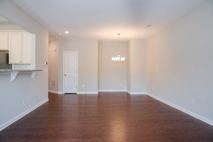 Building Photo - 1210 Foxcroft Ln