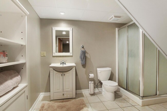 Full Bath - Basement - 216 Ridgeview Dr