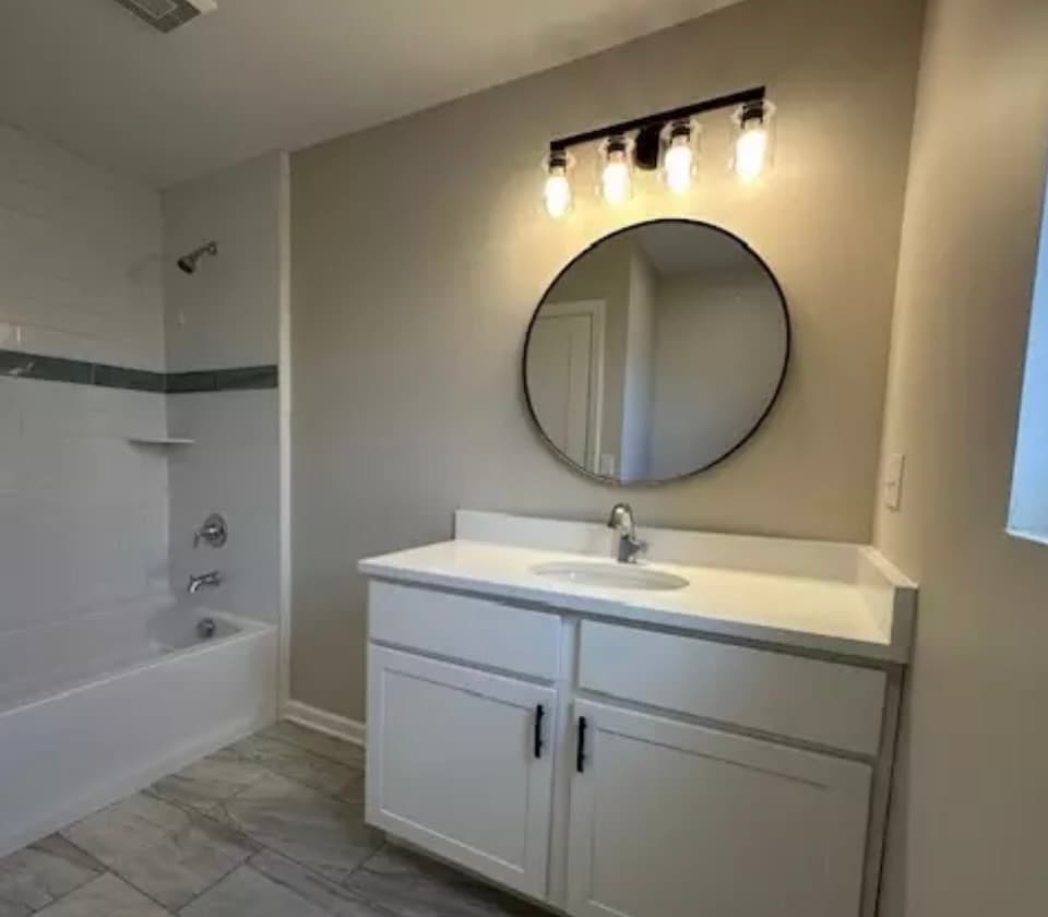 Hall Bath - 62 Soundview Ave