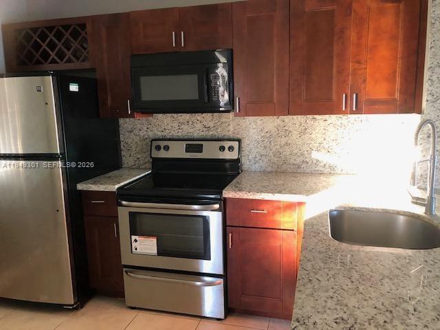 Building Photo - 5200 NW 31st Ave