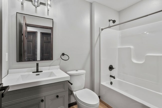 Building Photo - New Construction Home for Rent in Oshkosh, WI