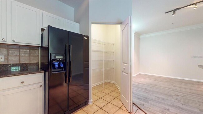 Building Photo - 4207 S Dale Mabry Hwy