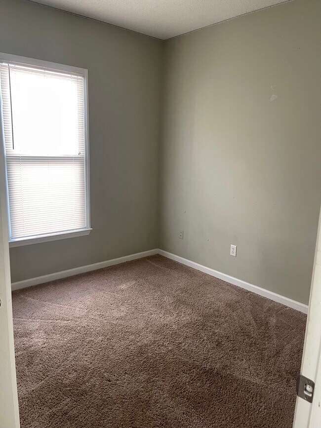 Building Photo - 709 Integrity Oaks Dr