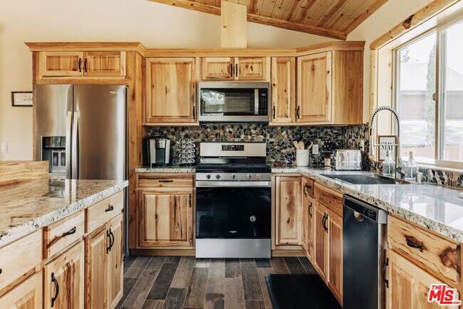 Building Photo - 315 Northern Cross Dr