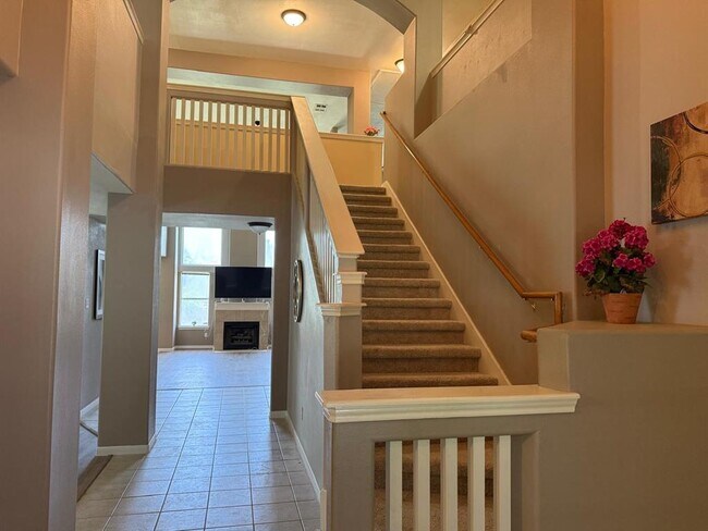 Building Photo - 206 Pheasant Ridge Dr