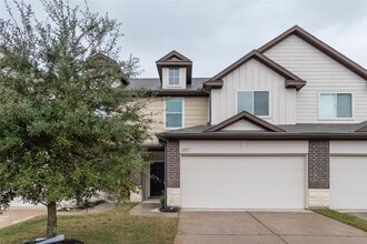 Building Photo - 6247 Brenwood Cir